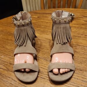 Michael Kors Billy Studded Suede Fringe Sandals Size 9.5